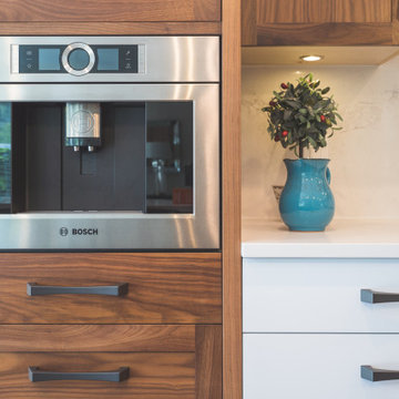 Russell Avenue - Kitchen