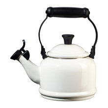 Tea kettle
