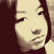 Carol Ye Lius foto