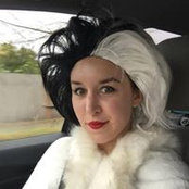 Holly Cowan's photo