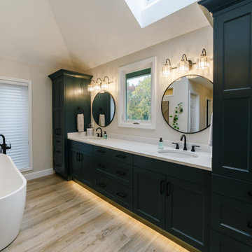 Opulent Oasis Bath