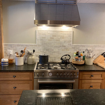 Oak Shaker Kitchen