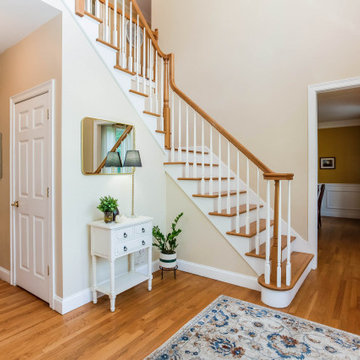 226 Ash Swamp Road, Glastonbury