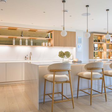 Oak & Taupe Handleless Kitchen in Marlow