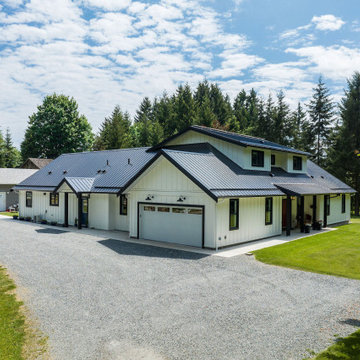 Modern Family Farmhouse
