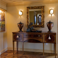 Ceiling molding with curved pieces