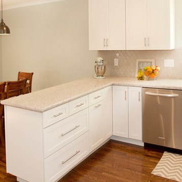 San Jose Transitional White & Grey Eat-in Kitchen