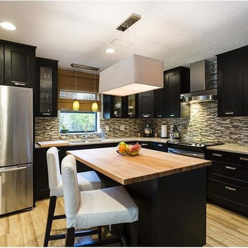 Ikea Ramsjo brown/black kitchen