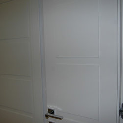 VILLA WITH FLUSH AND SOUNDPROOF DOORS - Interior Doors