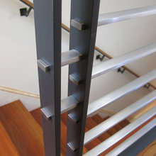 Stairs/railings