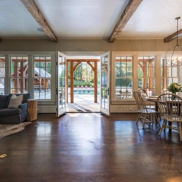 MANHASSET RESIDENCE