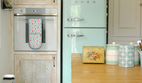 Give Your Fridge a Deep Clean