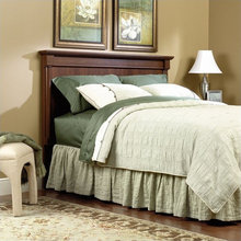 guest room red