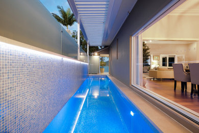 Inspiration for a contemporary pool.