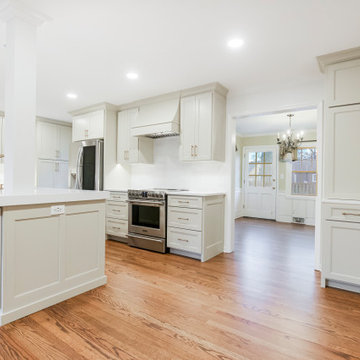 Prairie Village - Neo-traditional Kitchen