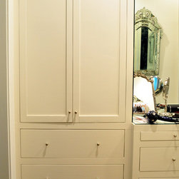 Cabinet Hardware - Cabinet And Drawer Knobs