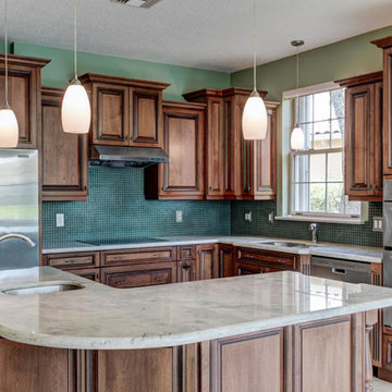 Jonathan's Landing Real Estate - 3920 Outlook Court