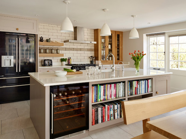 Traditional Kitchen by Harvey Jones Kitchens