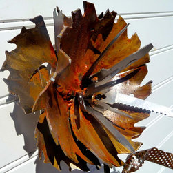 Saw Blade Flowers - Home Decor