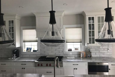 Example of a kitchen design in New York