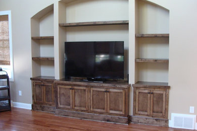 Elegant family room photo in New York