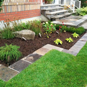Plant Beds with flagstone border