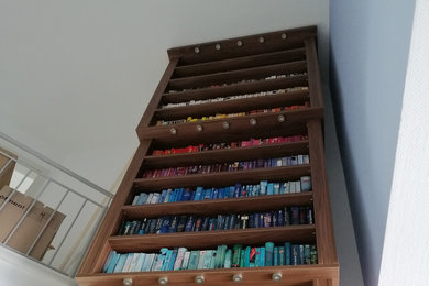 Bücherregal für eine Bücherliebhaberin