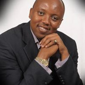 Sam Manjau's photo