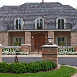 Brass Light Gallery - Front Fa&ccedil;ade - Outdoor Lighting