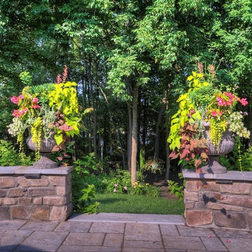 Centreville Patio with Sitting Walls