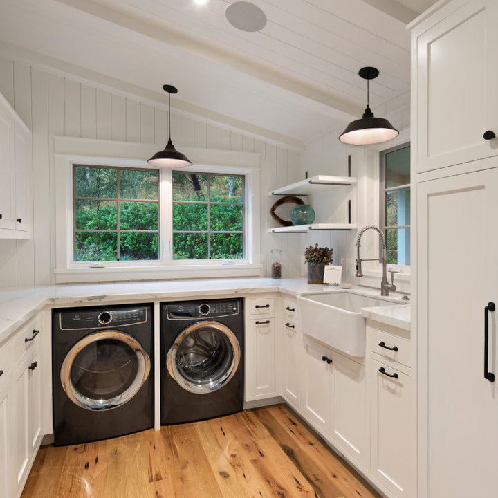 75 Beautiful Country Laundry Room Ideas & Designs - March 2022 | Houzz AU