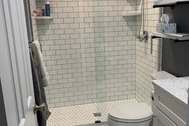 Minimalist bathroom photo in Philadelphia
