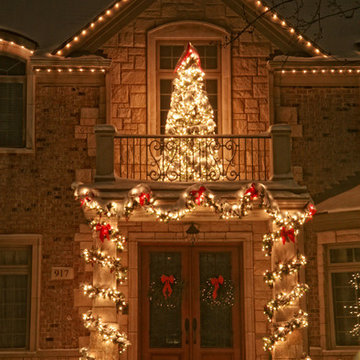 Festive Wreaths & Garlands