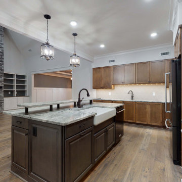 Custom Home with attached Apartment 2020
