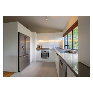 A facelift adds much need storage - Contemporary - Kitchen - Auckland ...
