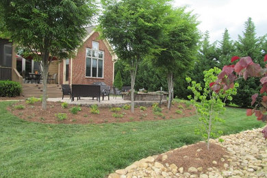 This is an example of a contemporary landscaping in Atlanta.