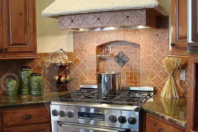 Elegant kitchen photo in Miami