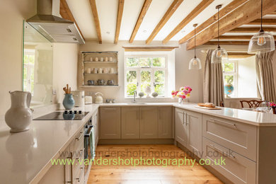 Design ideas for a kitchen in Gloucestershire.