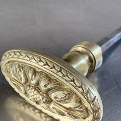 Restauration de serrureries en bronze - Window Treatments