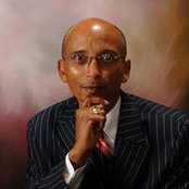 Mark Lawrence's photo
