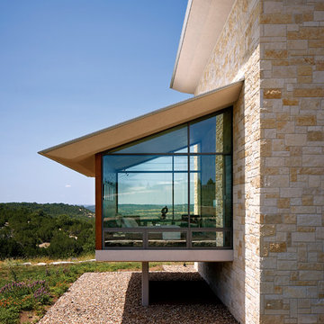 A Glass House in the Hill Country