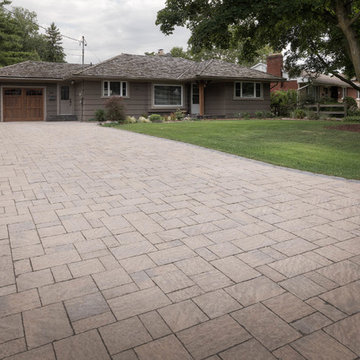 Creative Interlock Drivewayland