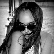 Isobella Boucher's photo