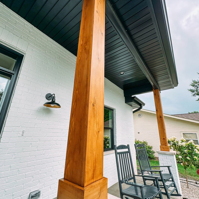 Porch photo in Chicago