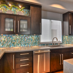 Glass Tile Installation Hirsch Silhouette XI0270 - Mosaic Tile