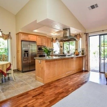 15 Versailles Court