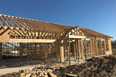 Inspiration for a timeless exterior home remodel in Houston