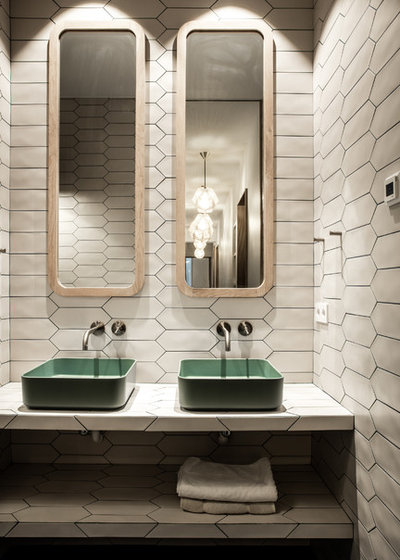 Современный Ванная комната by Miriam Gassmann