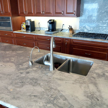 Super White Quartzite Kitchen Countertop
