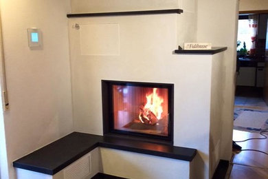 Mittelgroßes Rustikales Wohnzimmer mit Kamin in Stuttgart